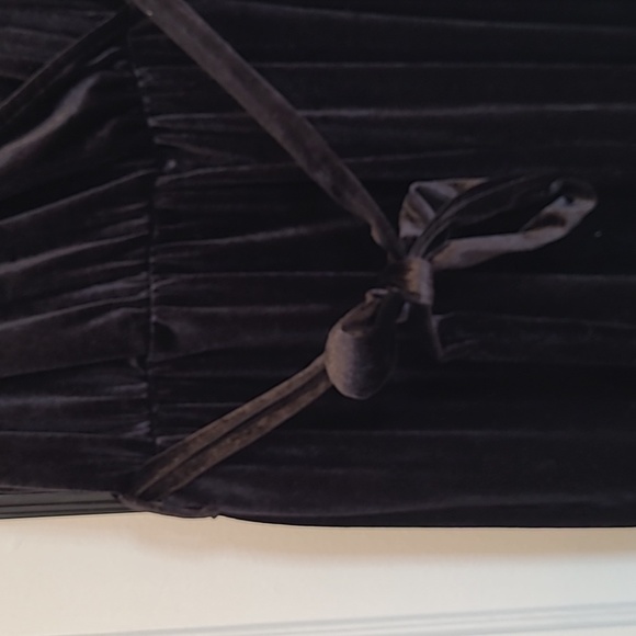 H&M Black Velvet Jumpsuit | Size 10 - Picture 5 of 9